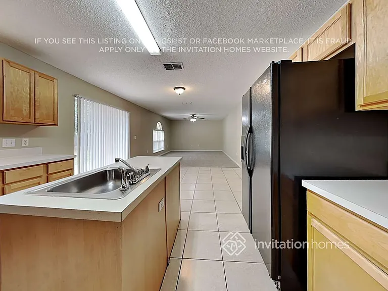 1701 Alhambra Crest Dr — Photo 9