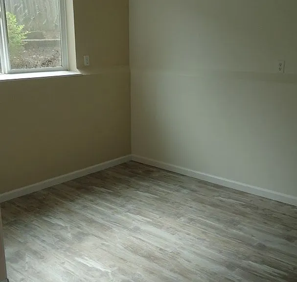 Glenview West Apartments — Photo 40