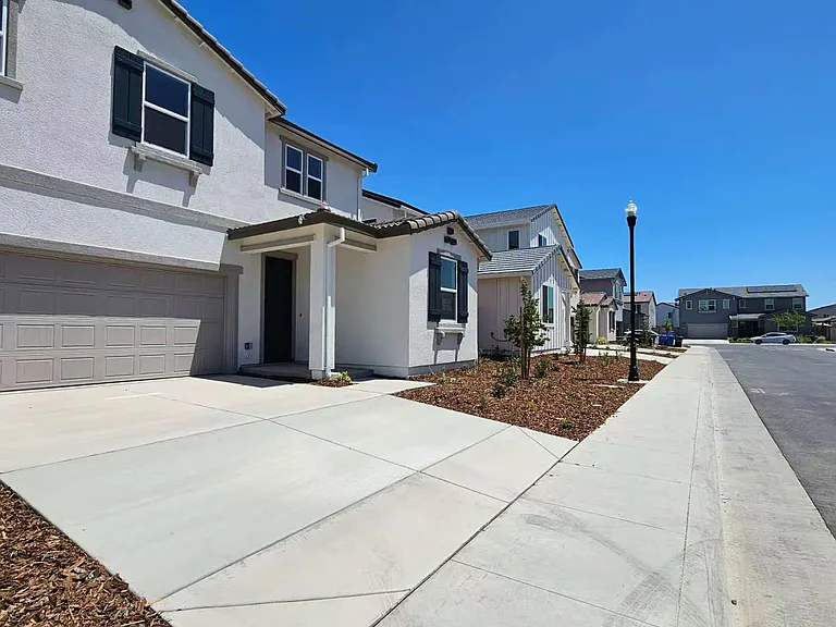 8141 Arrowfield Way — Photo 12