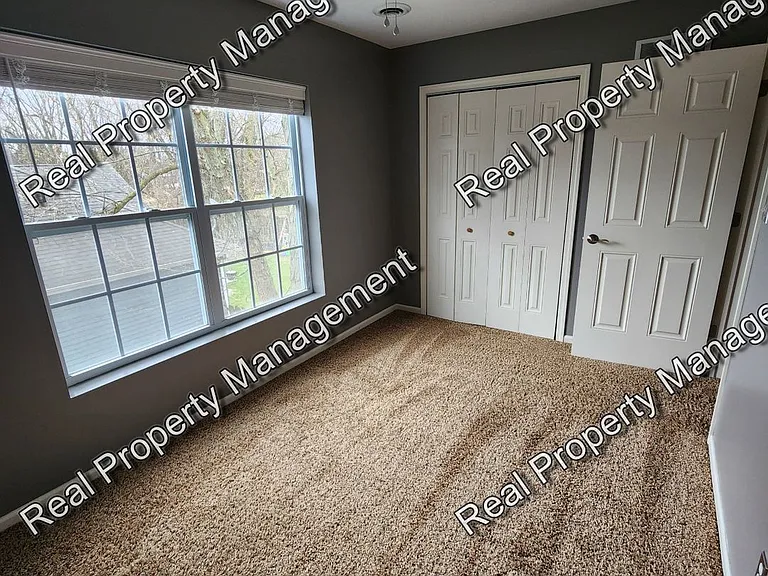 9405 W 142nd Pl — Photo 7