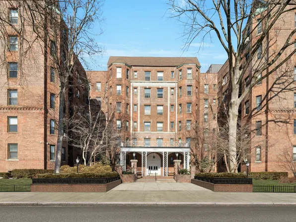 84-51 Beverley Road image 1 of 44