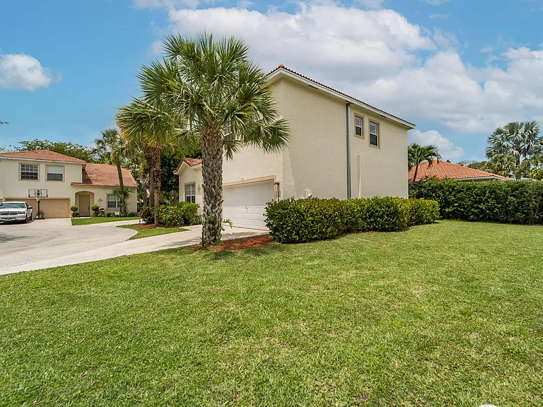 1780 Pierside Cir — Photo 20