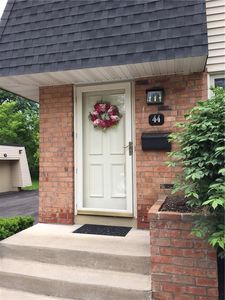 44 Penn Ln, Rochester, NY, 14625