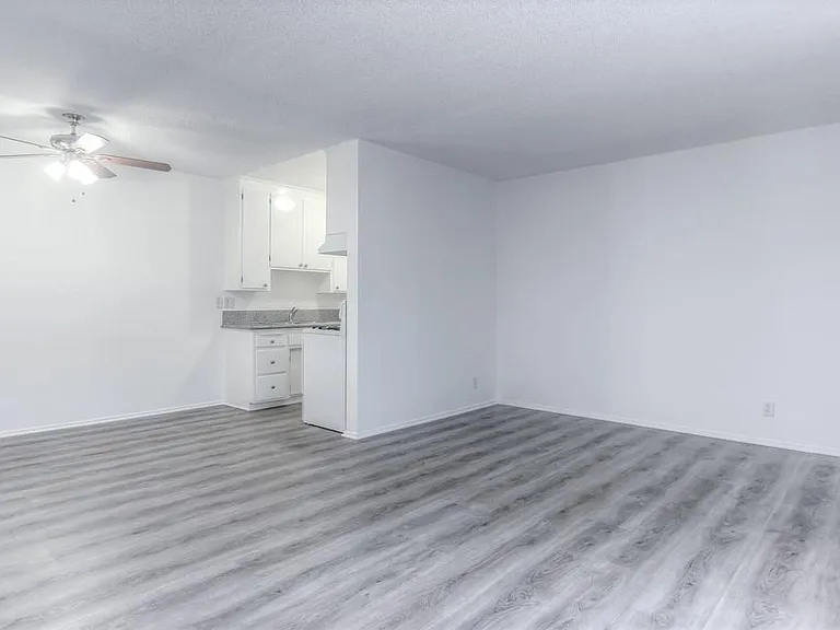 Model unit- Vacant units may slightly differ