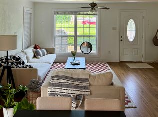 807 S Van Buren Ave, Dallas, TX 75208
