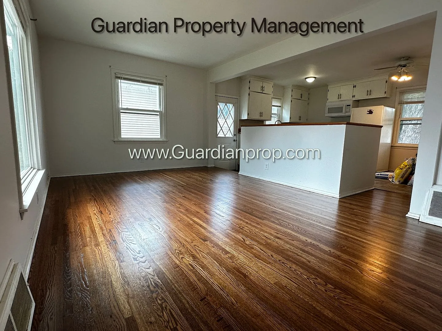 St Louis Park Single Family Home, 2 Baths, Office, Newly Finished Hardwood Floors — Photo 2