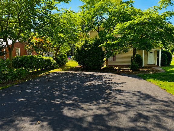 4+ car driveway