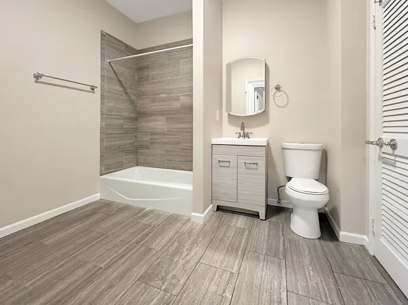 227-229 Washington Street image 5 of 16