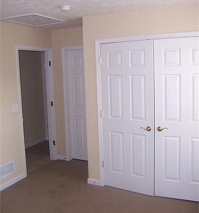 5th image of 108 Roger Ln