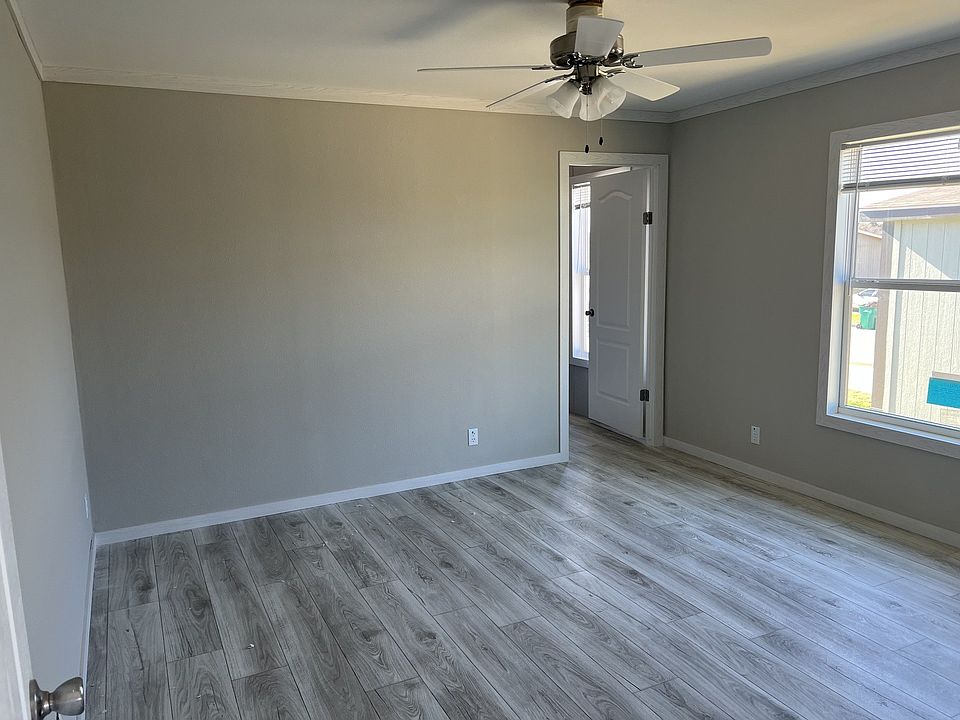 2nd image of 13021 Dessau Rd #4SP7I9