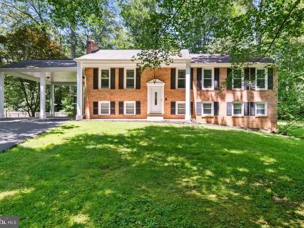 4442 Bellewood Dr, Pomfret, MD 20675