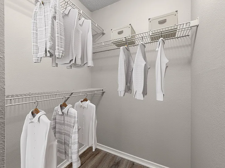 C242920_Sirona_104_CLOSET1_02_VS