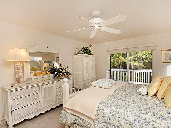 3rd image of 33484 Lakeshore Dr