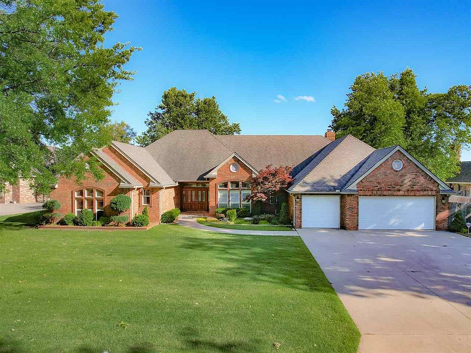 1st image of 2610 Mockingbird Dr