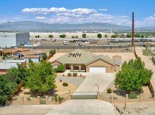 124 75th St SW, Albuquerque, NM 87121