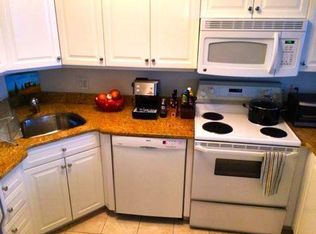 236 Marlborough St #301, Boston, MA 02116