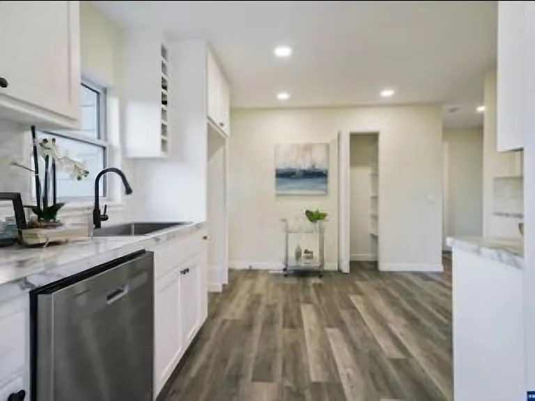 510 S 7th St — Photo 22