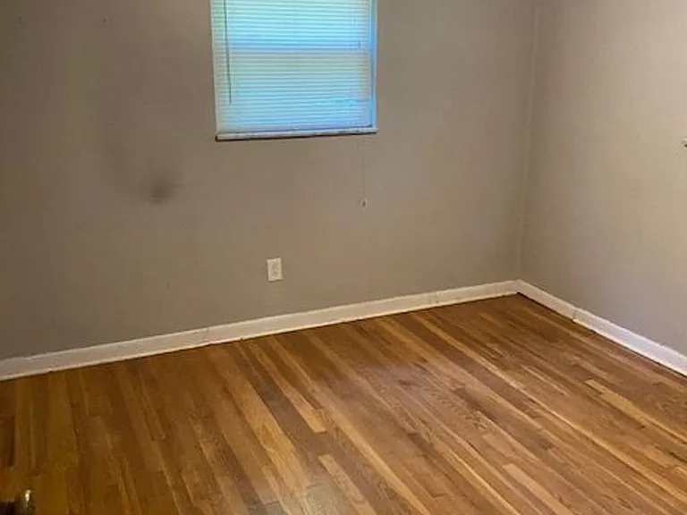3447-3453 Evergreen Rd — Photo 3