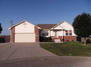 2604 N Mainsgate Cir, Augusta, KS 67010