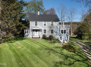 132 White Oaks Rd, Williamstown, MA 01267