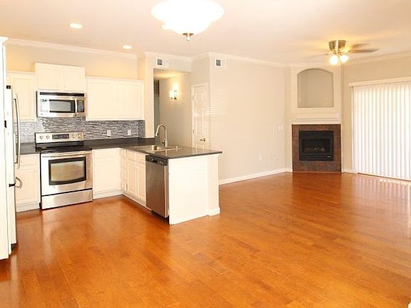 4th image of 1435 S Galena Way APT 104