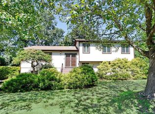 1 Martino Way, Pomona, NY 10970