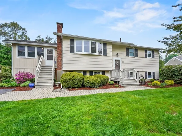 11 Huron Dr, Hudson, MA 01749