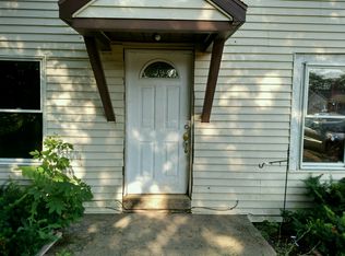 1524 S Lansing St, Saint Johns, MI 48879