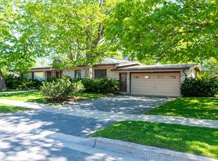 2 Churchill St, Kingston, ON K7M 2K5