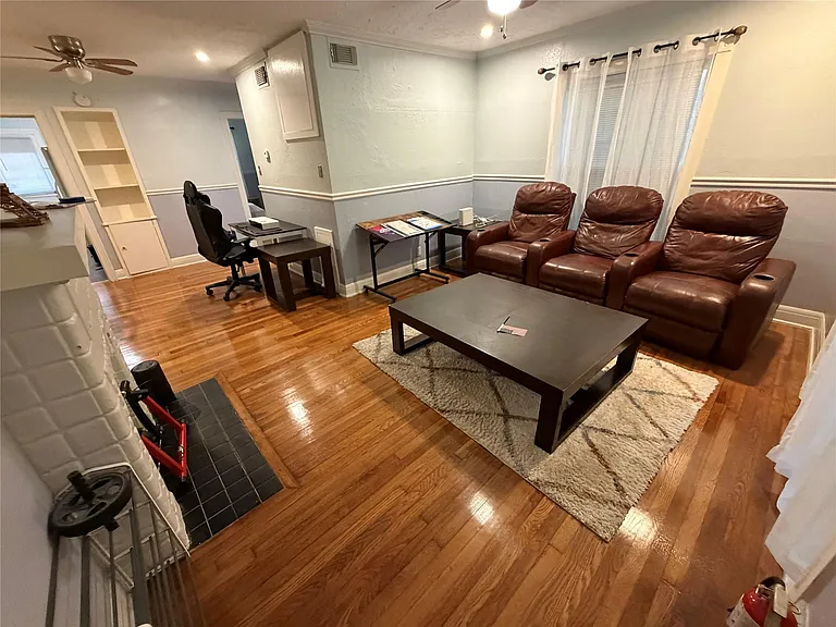 1109 Autrey St #1 — Photo 3