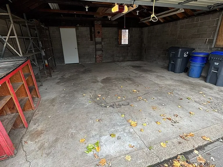 3921 W Ridge Rd — Photo 37