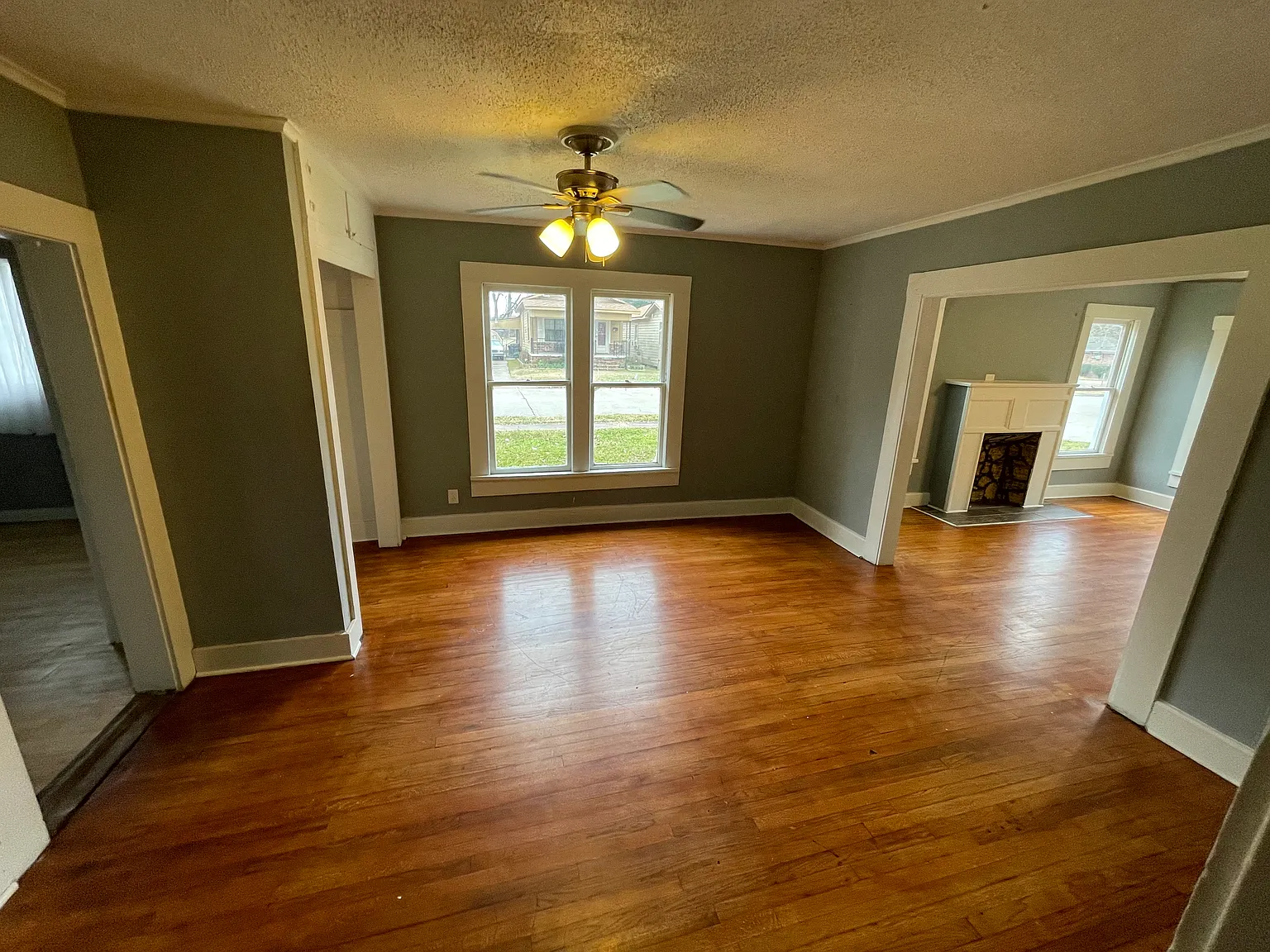 2 bed, 1159 sqft, $825 — Photo 3