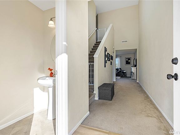 4th image of 7219 287th St NW