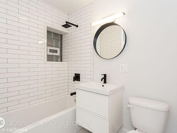 2nd image of 2535 N California Ave #515