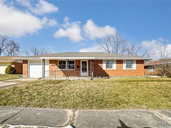 115 Silverstone Dr, Englewood, OH 45322