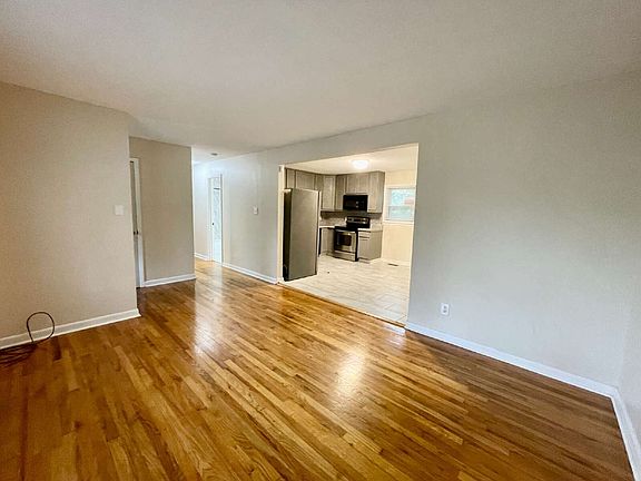 3rd image of 4310 Fergueson Dr