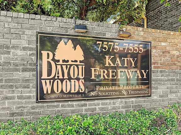 3rd image of 7555 Katy Fwy APT 127