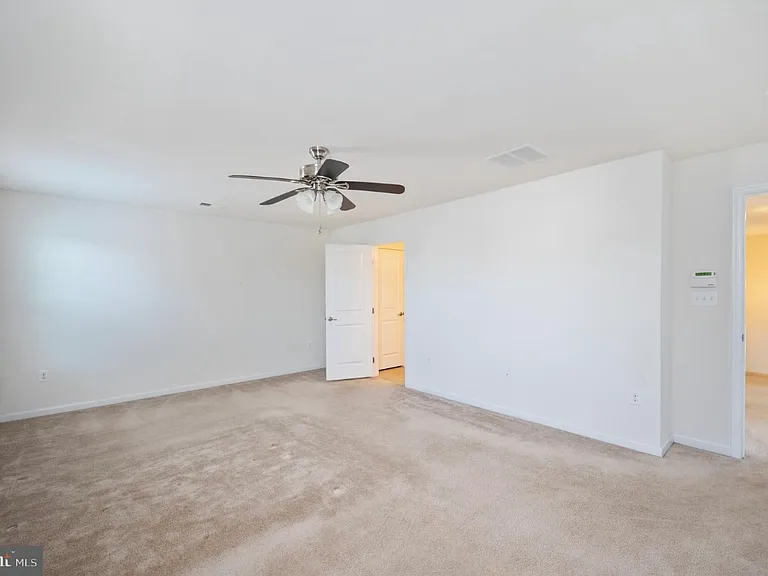 9203 Wild Spruce Dr — Photo 17