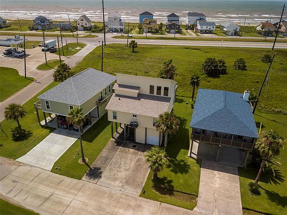 2nd image of 22305 Vista Del Mar