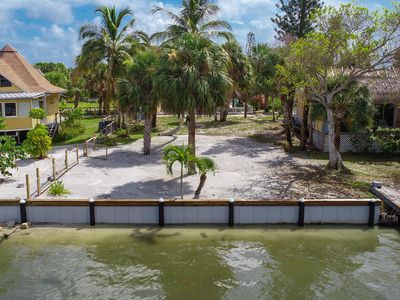 22 Vip Is, Grant, FL, 32949