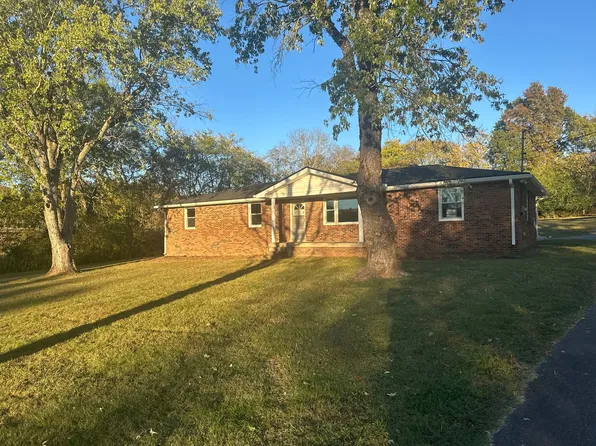 819 Cairo Bend Rd, Lebanon, TN 37087