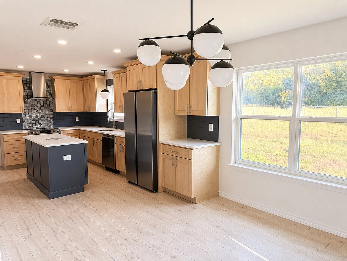 3 bed, 1548 sqft, $2,100 — Photo 3