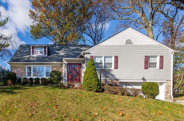 1st image of 30 Anpell Dr