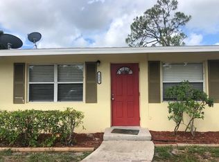 113 4th St, Naples, FL 34113