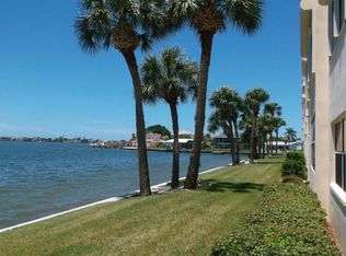 4750 Cove Cir APT 102, Saint Petersburg, FL 33708