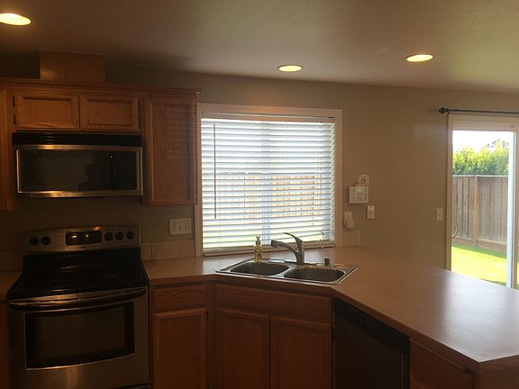 5th image of 2103 Leanne Ave