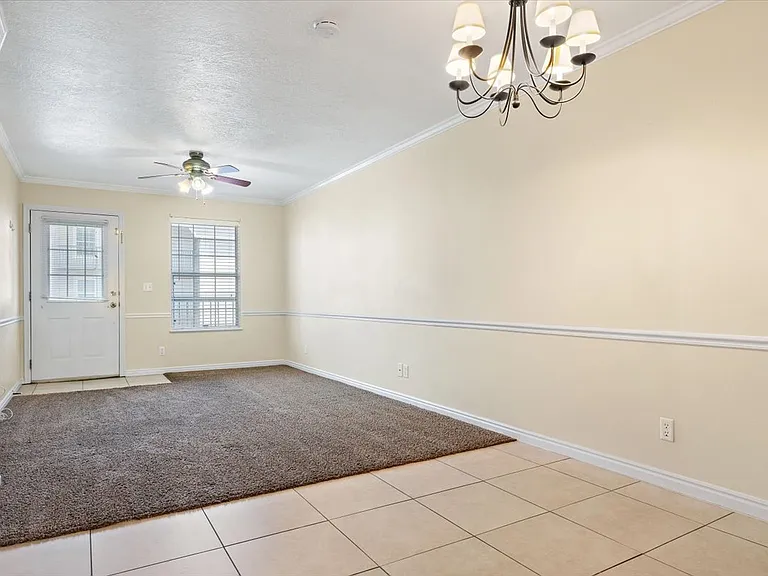 876 N 600 W #29 — Photo 4