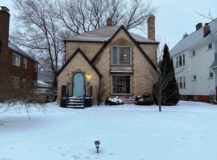 2236 Carabel Ave, Lakewood, OH 44107