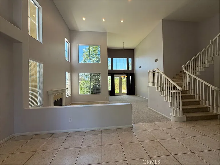 10 Danville Ln — Photo 4