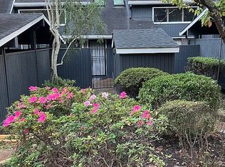 1104 N Pkwy #23, Jackson, TN 38305